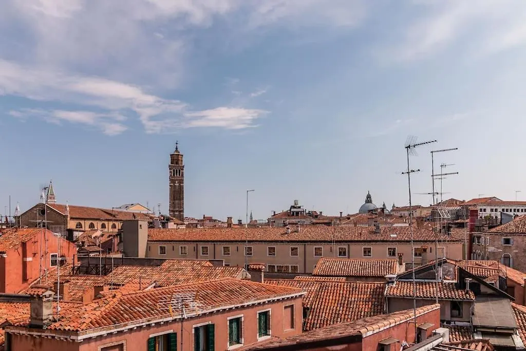 Charming Loft With Roof Terrace Close To S. Marco Veneza